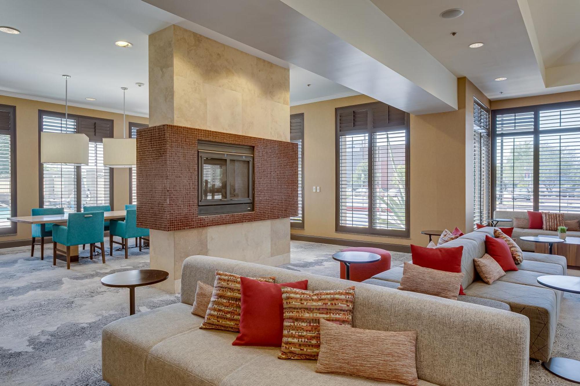 Hilton Garden Inn Phoenix Airport North Bagian luar foto